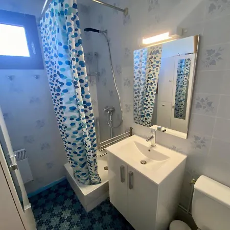 Appartement 26m², 4 Pers, Proche Commerces Et Pistes - Fr-1-758-3 *